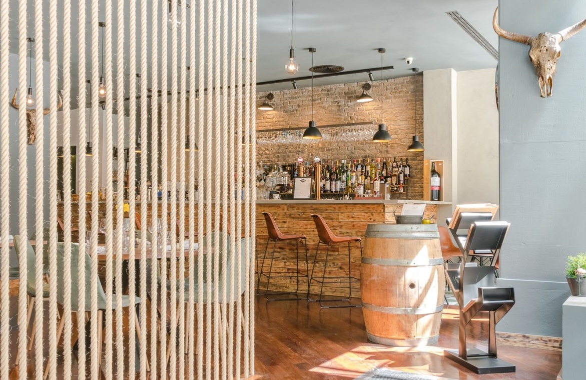 Páteo Bagatela "L'os à Moelle" #2